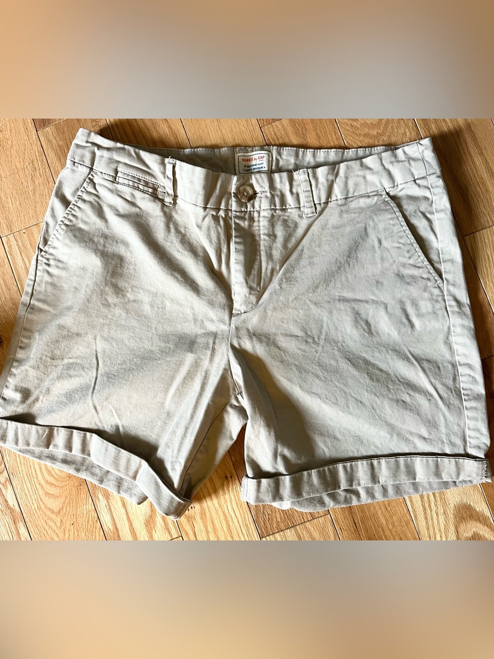 GAP Women's Khaki Shorts
